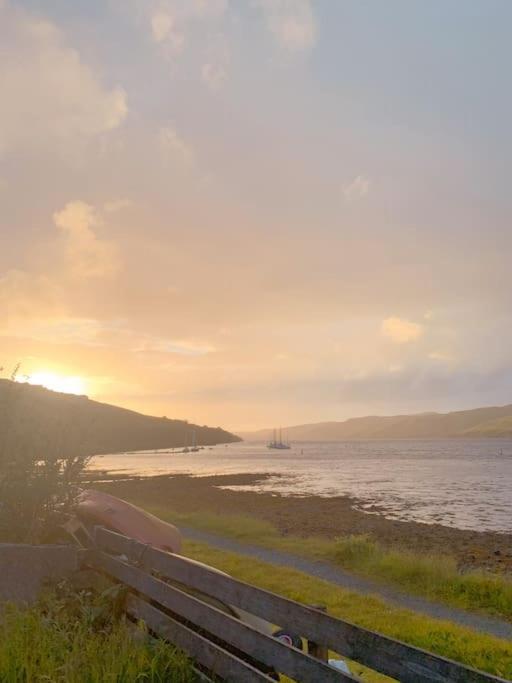 This Must Be The Place - Skye, Carbost كاربوست المظهر الخارجي الصورة